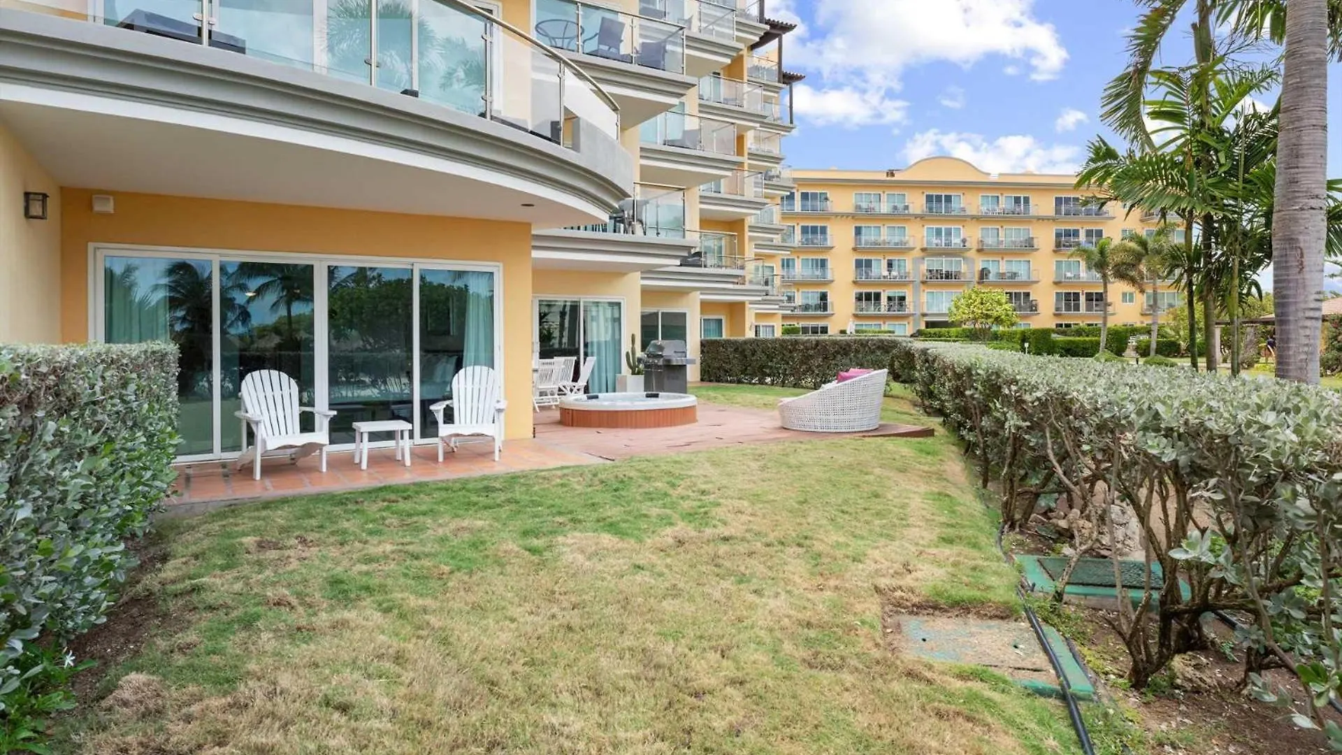 Beachfront - Beach Garden 2Br Condo - E124 Palm Beach 0*,  Aruba